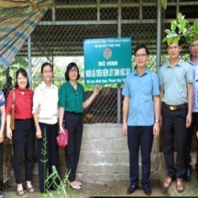 Hội Nông dân Ninh Bình tổ chức thăm quan mô hình xử lý rác thải hữu cơ tại huyện Gia Viễn